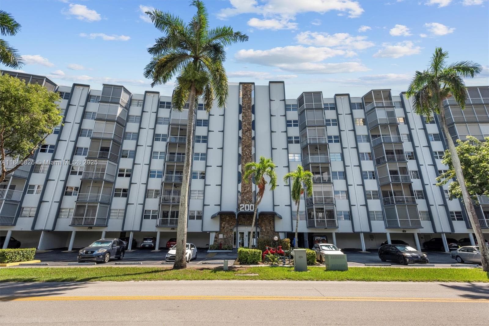 200 Diplomat Pkwy # 825, Hallandale Beach, FL 33009 photo 2