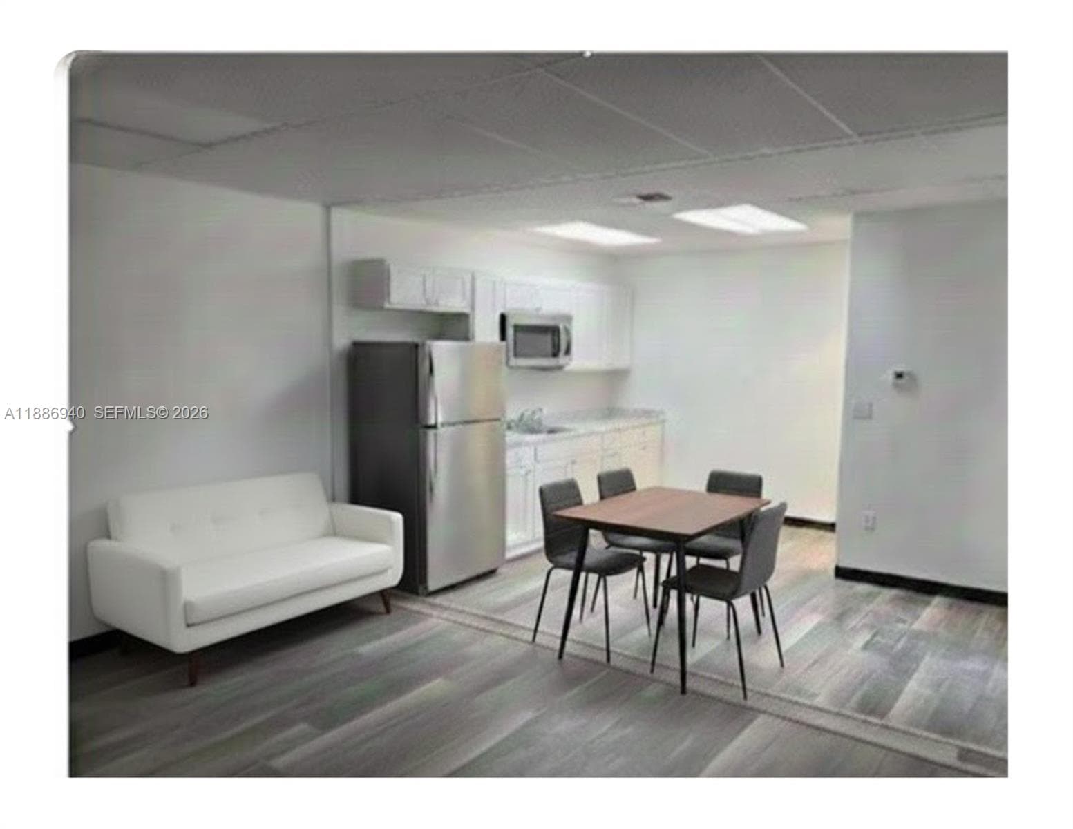 2001 N Dixie Hwy, Pompano Beach, FL 33060