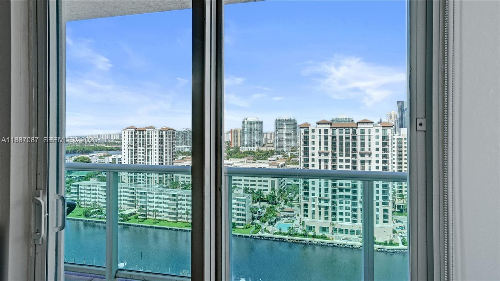 100 Bayview Dr # 1931, Sunny Isles Beach, FL 33160 photo 4