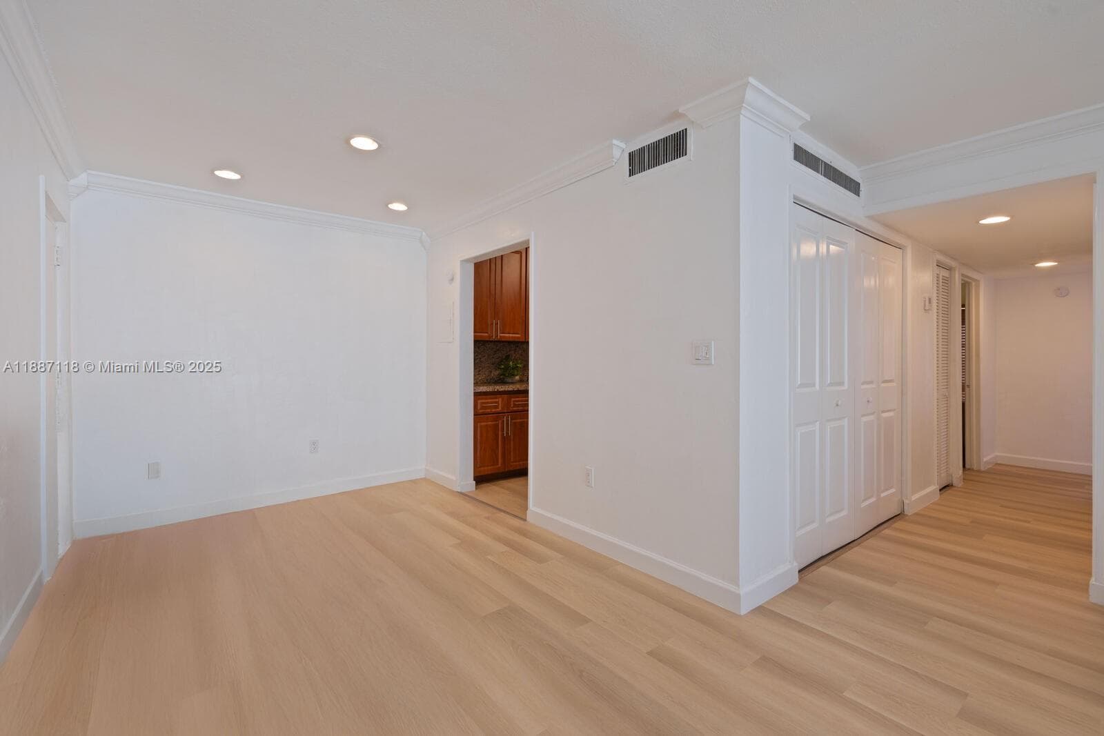 10816 N Kendall Dr # R16, Miami, FL 33176 photo 2
