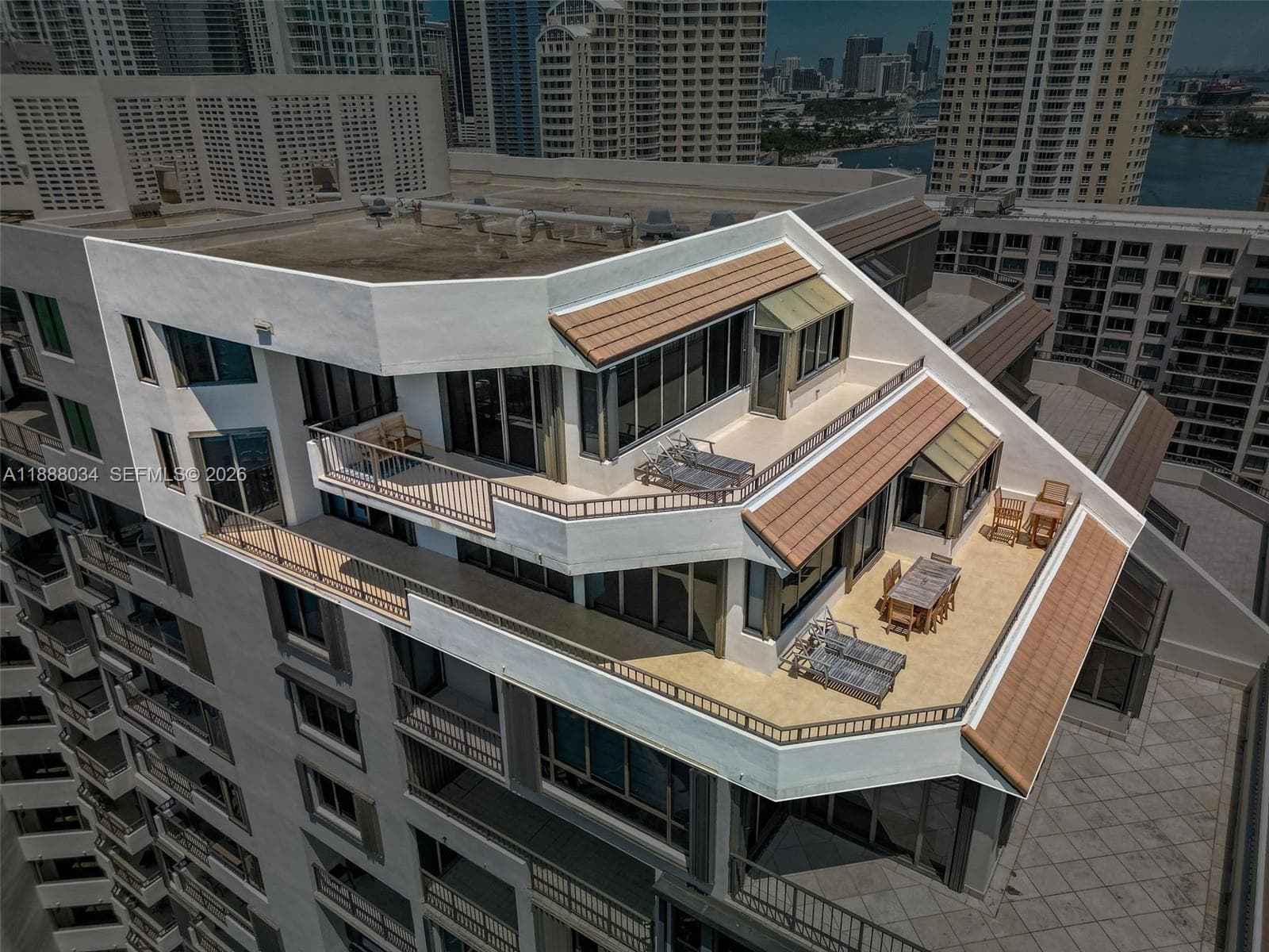 520 Brickell Key Drive # UPH-03, Miami, FL 33131 photo 2