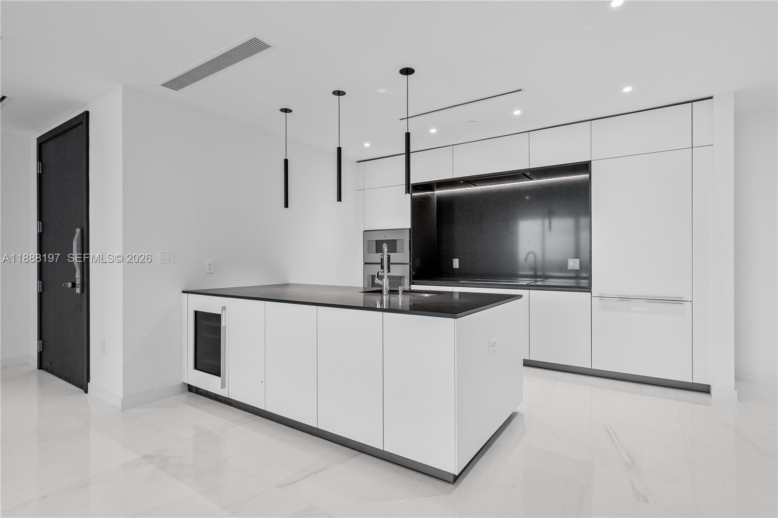 300 Biscayne Blvd Way # 1103, Miami, FL 33131 photo 5