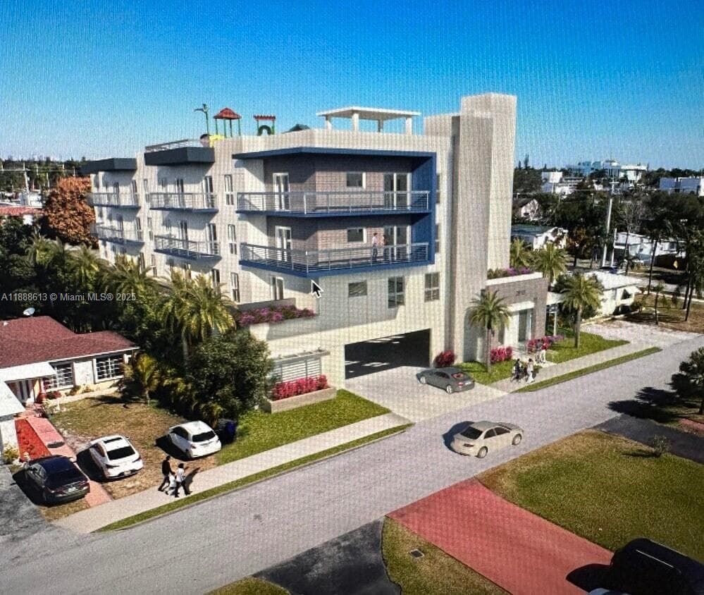 2815 Jackson St, Hollywood, FL 33020 photo 2