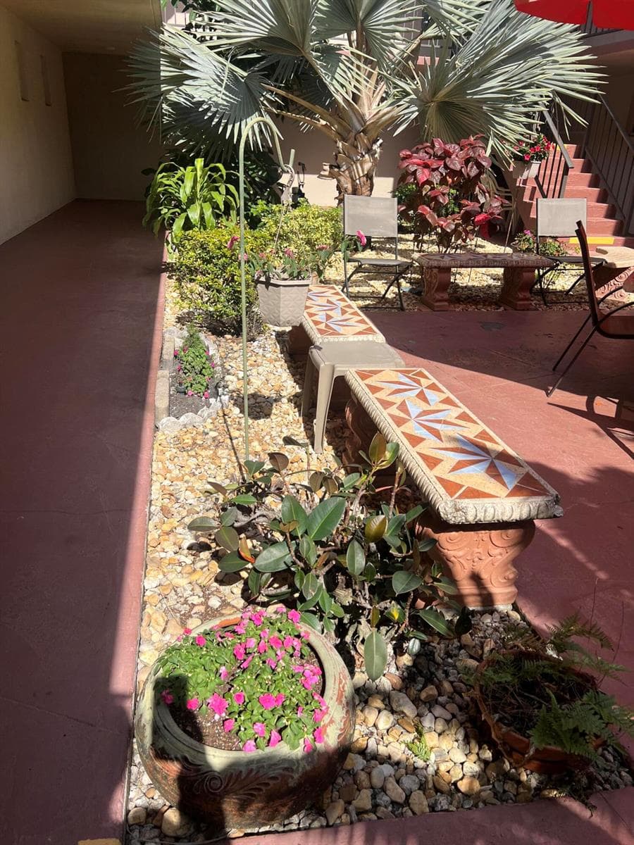 504 Davis Road # 95, Palm Springs, FL 33461 photo 4