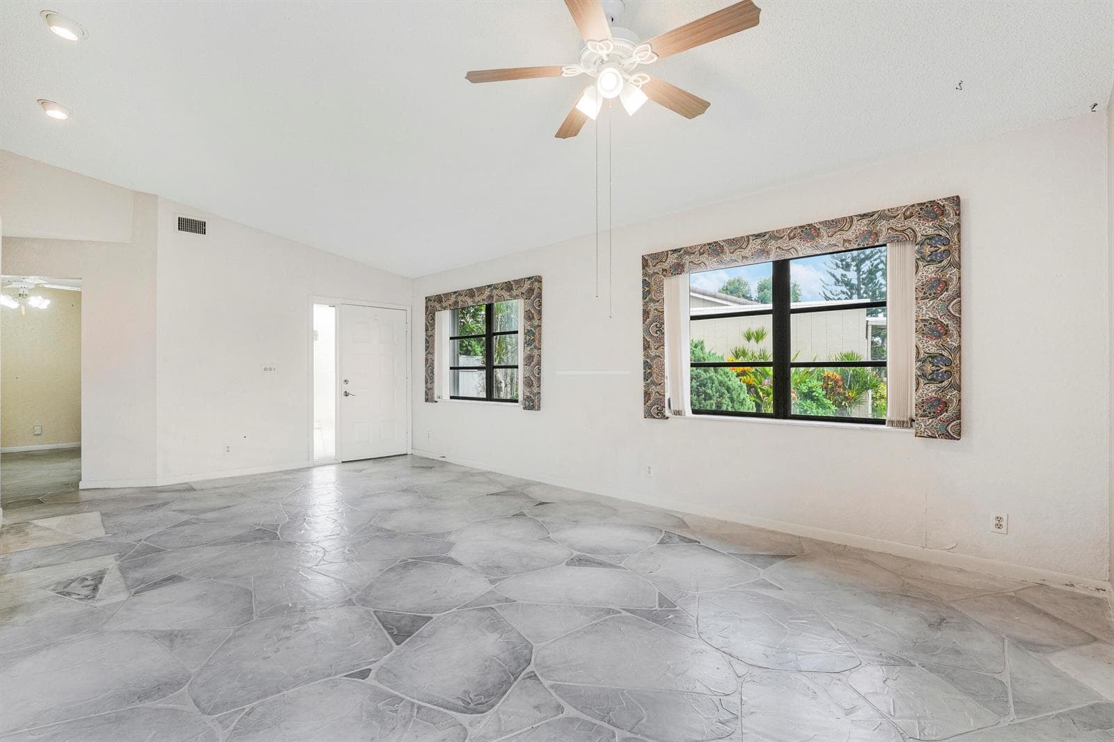 8421 Bonita Isle Drive, Lake Worth, FL 33467 photo 5