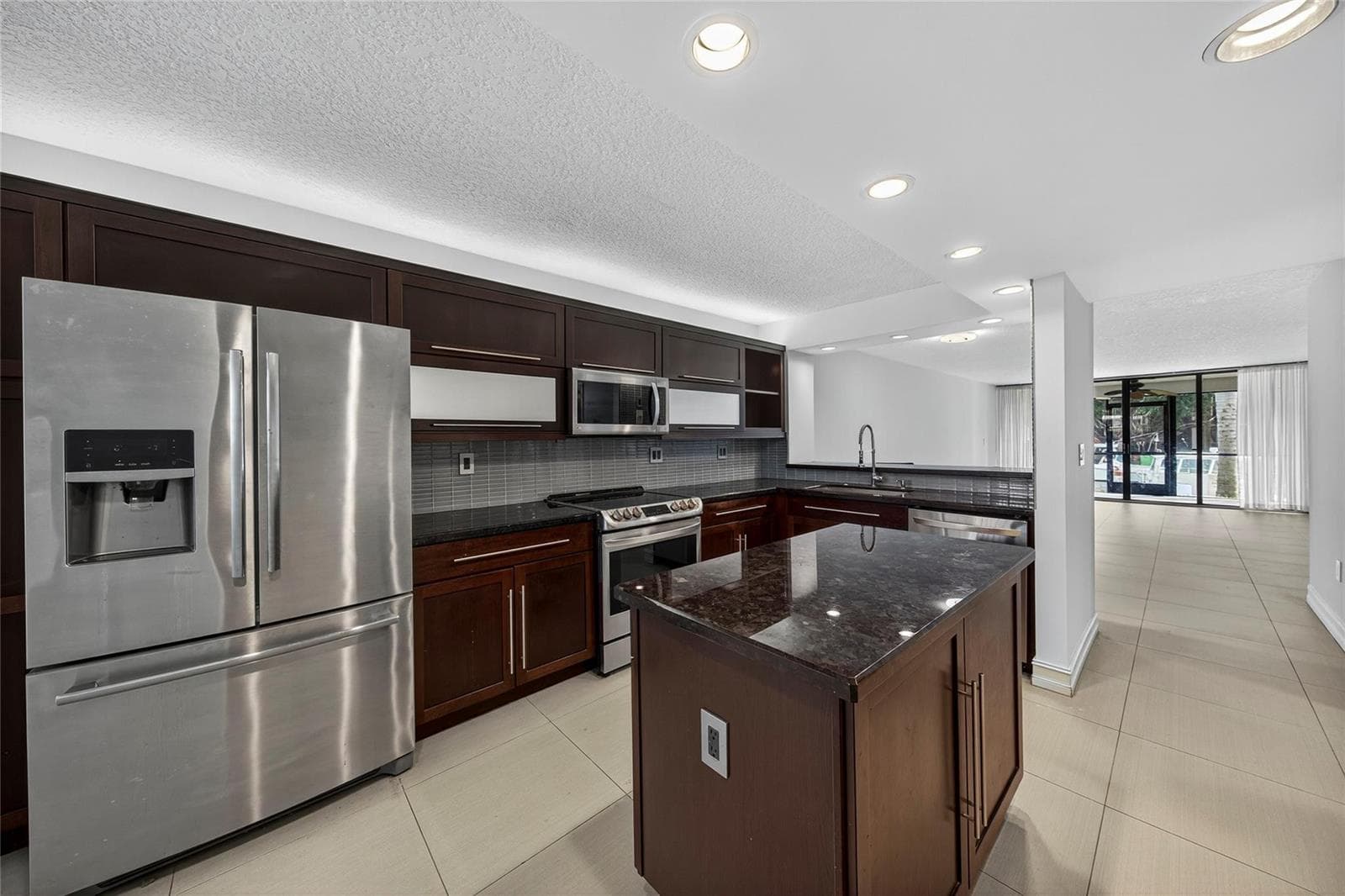 1100 SE 5th Court # 53, Pompano Beach, FL 33060 photo 2