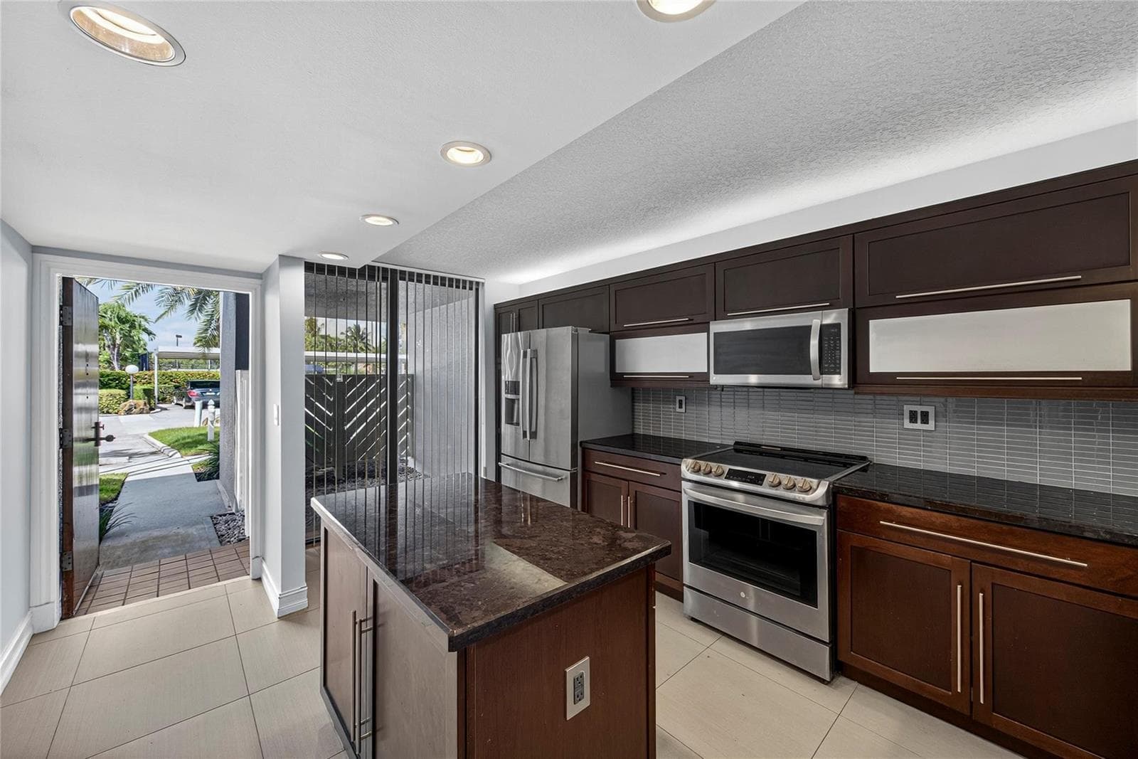 1100 SE 5th Court # 53, Pompano Beach, FL 33060 photo 3