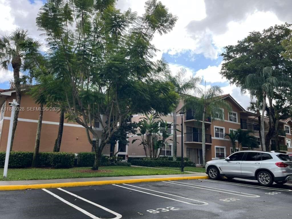 8977 Wiles Rd # 103, Coral Springs, FL 33067 photo 4