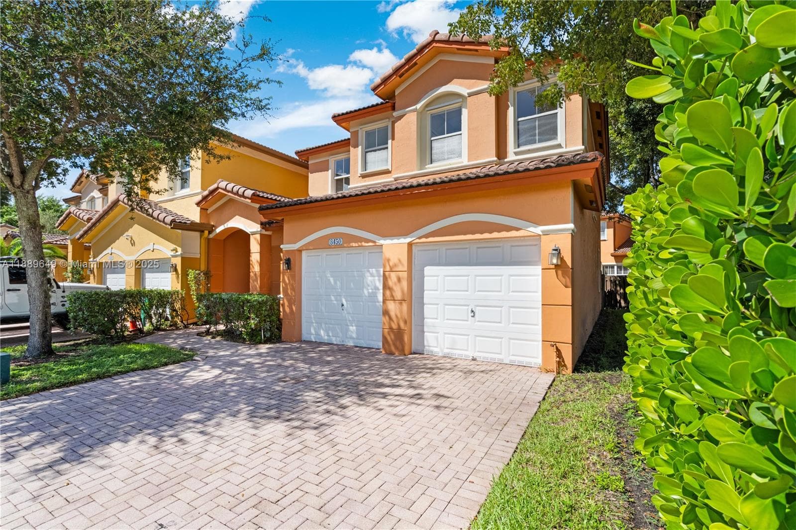 8450 NW 113th Psge, Doral, FL 33178 photo 2