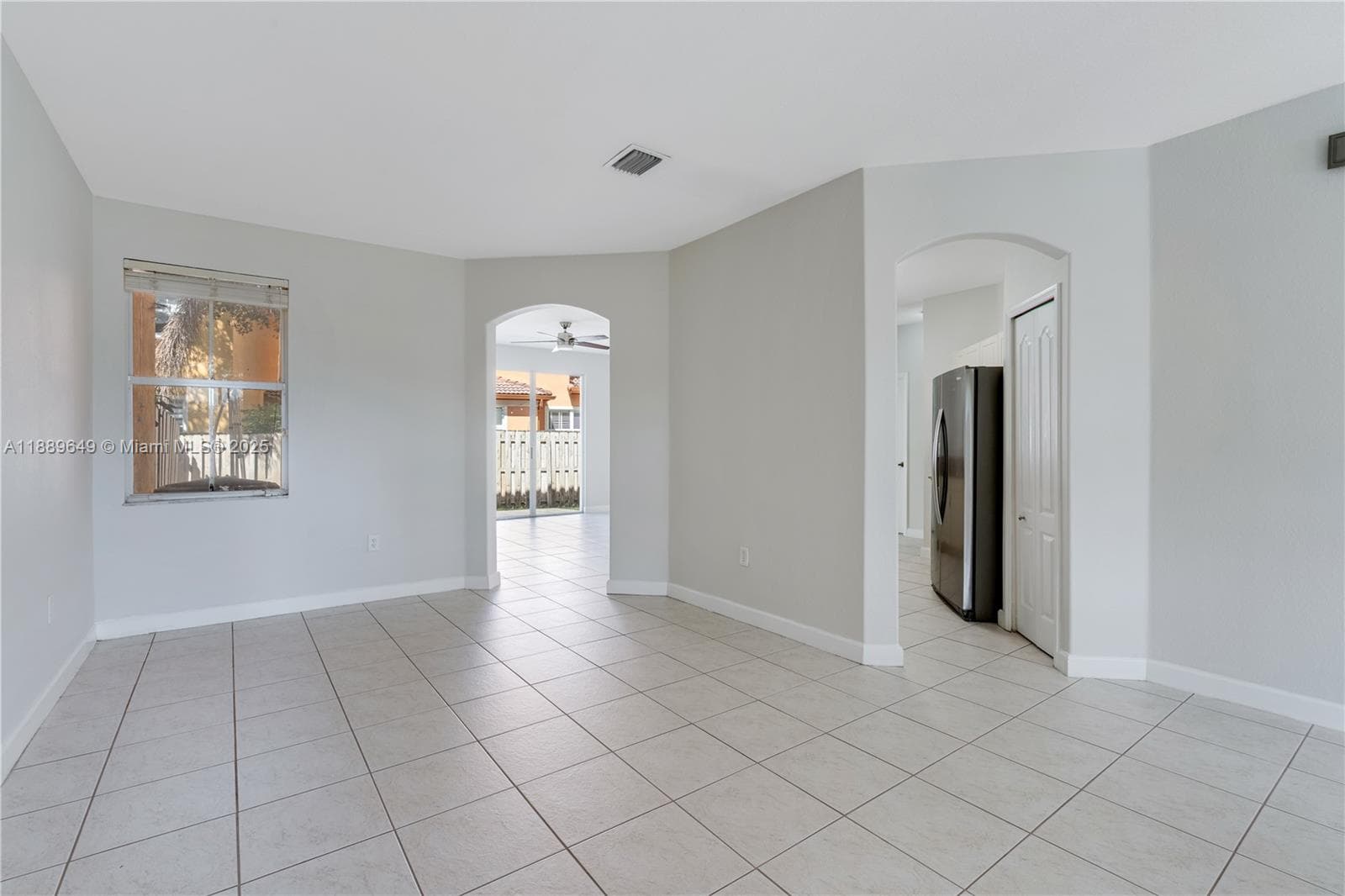 8450 NW 113th Psge, Doral, FL 33178 photo 4