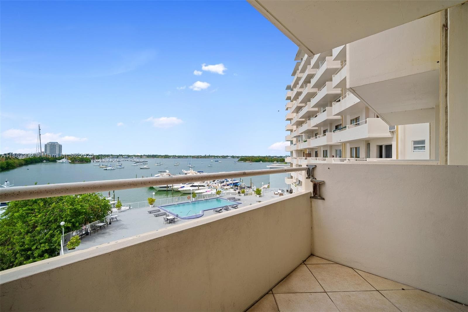 7904 West Dr # 405, North Bay Village, FL 33141 photo 2