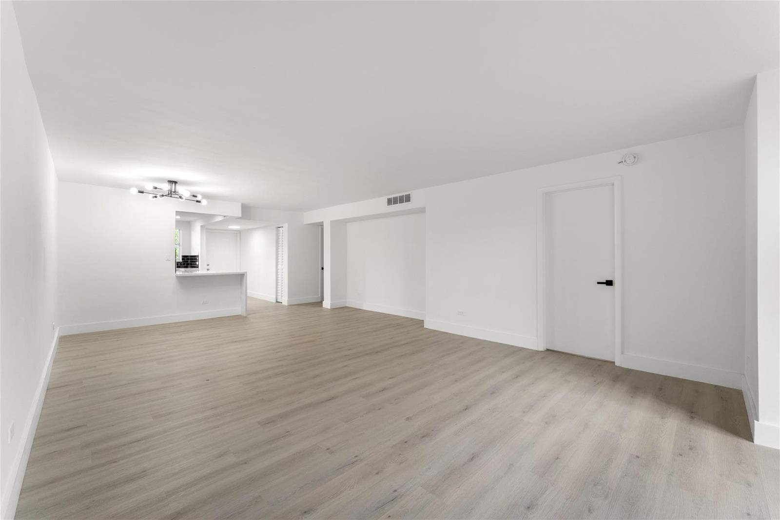 441 NE 195th Street # 302, Miami, FL 33179 photo 4