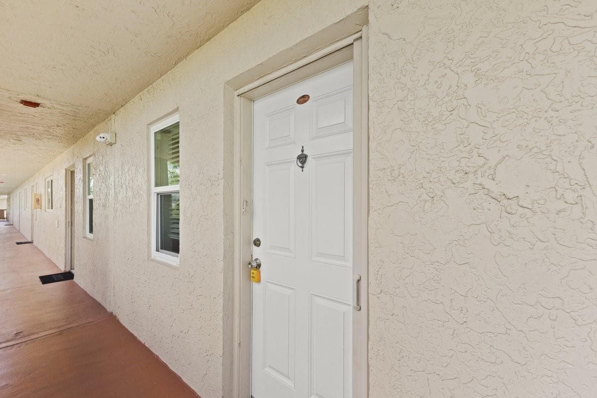 2106 S Cypress Bend Drive # 506, Pompano Beach, FL 33069 photo 3