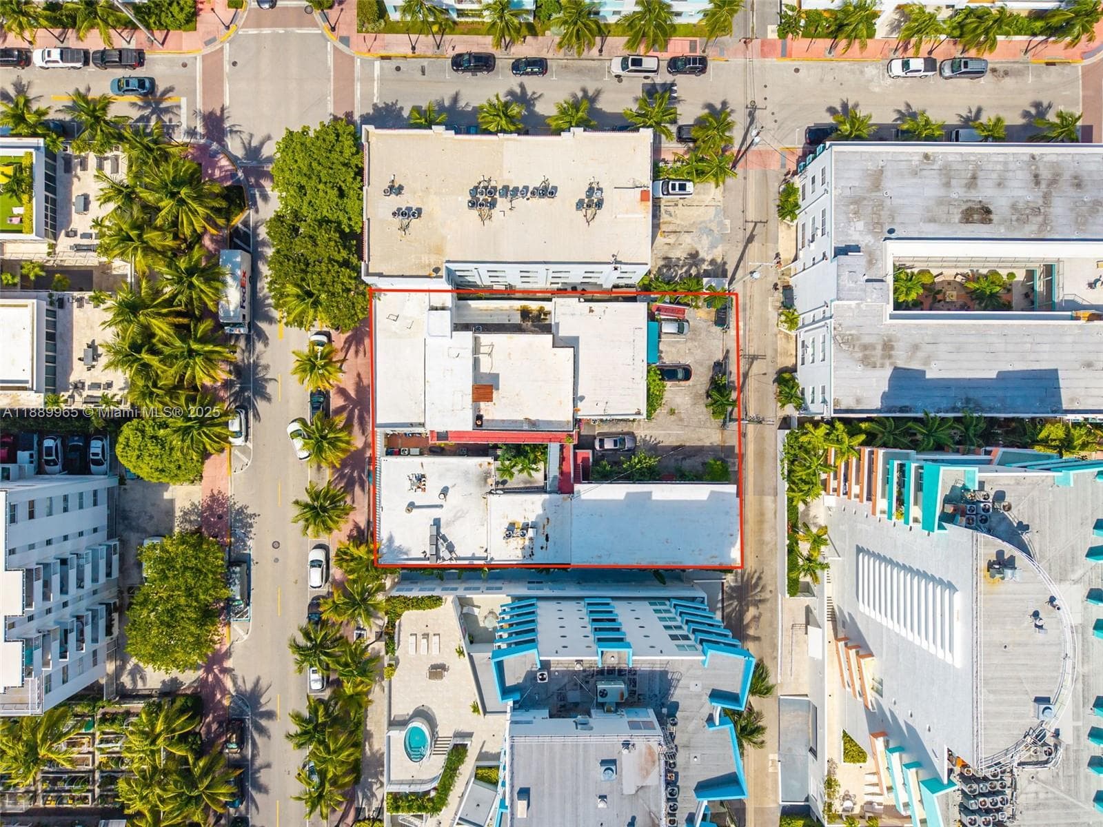 249 Collins Ave, Miami Beach, FL 33139 photo 2