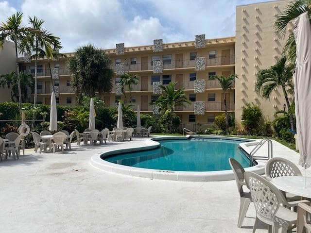 2145 Pierce Street # 101, Hollywood, FL 33020