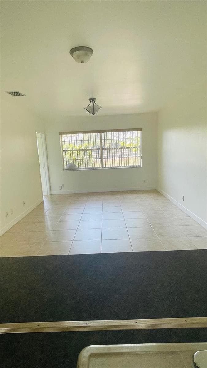 5111 W Oakland Park Boulevard # 306, Lauderdale Lakes, FL 33313 photo 5