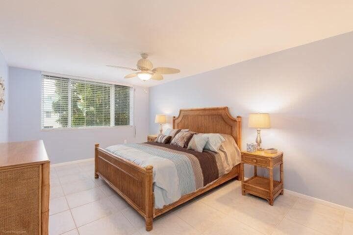 110 Half Moon Circle # E2, Hypoluxo, FL 33462 photo 3