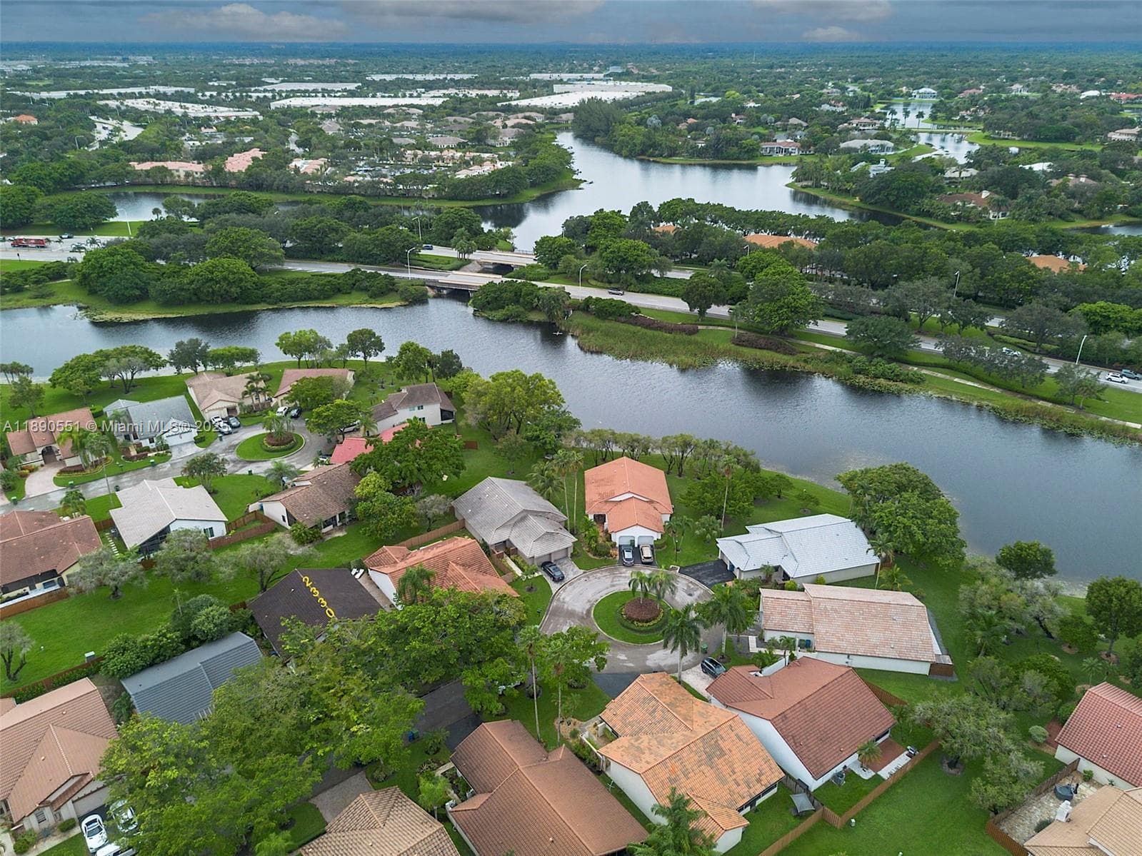 2330 Dover, Weston, FL 33326 photo 3
