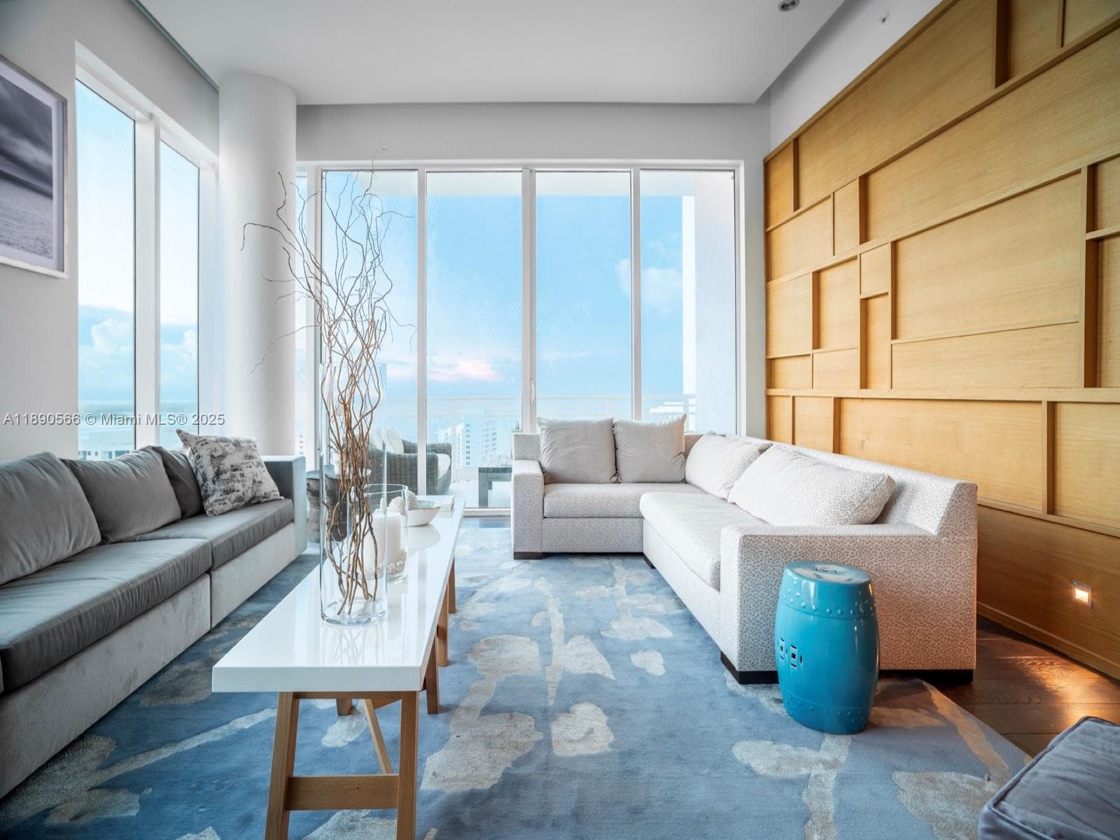 900 Brickell Key Blvd # 2204, Miami, FL 33131 photo 2