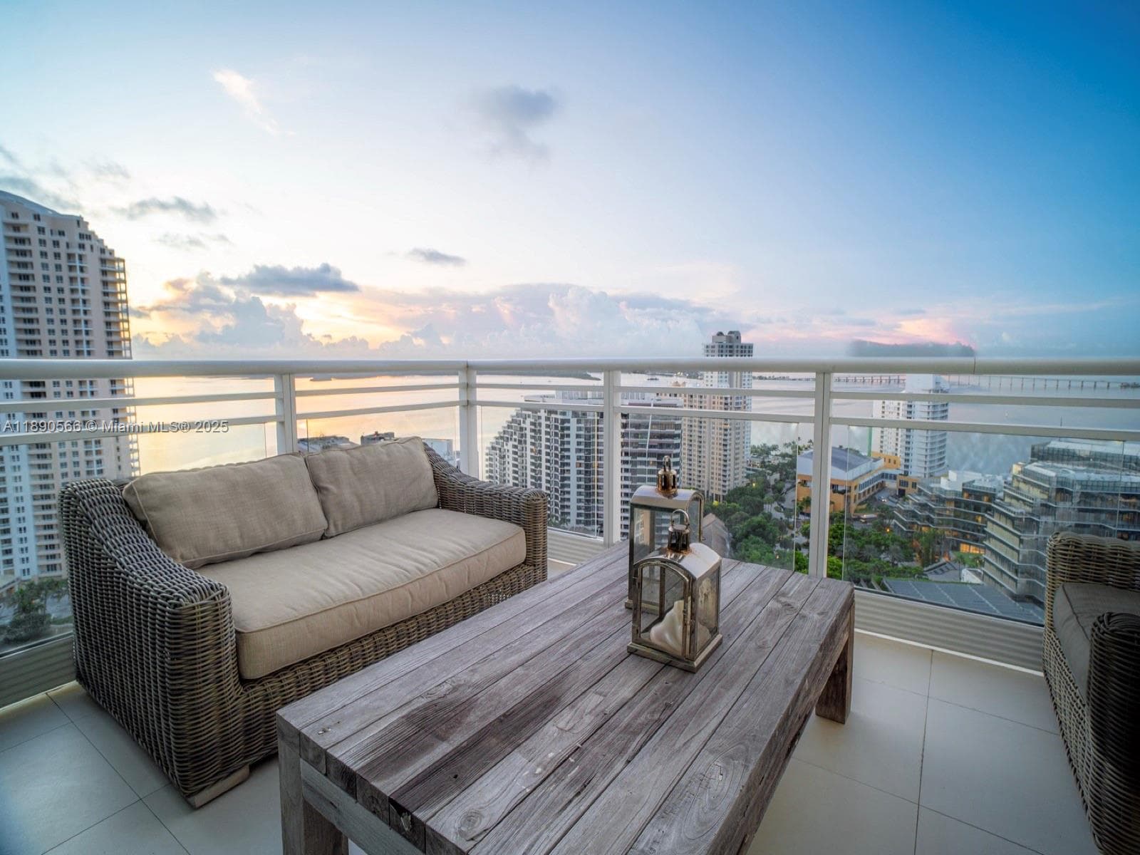 900 Brickell Key Blvd # 2204, Miami, FL 33131 photo 3