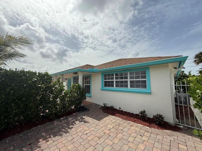951 Green Street, West Palm Beach, FL 33405 photo 4
