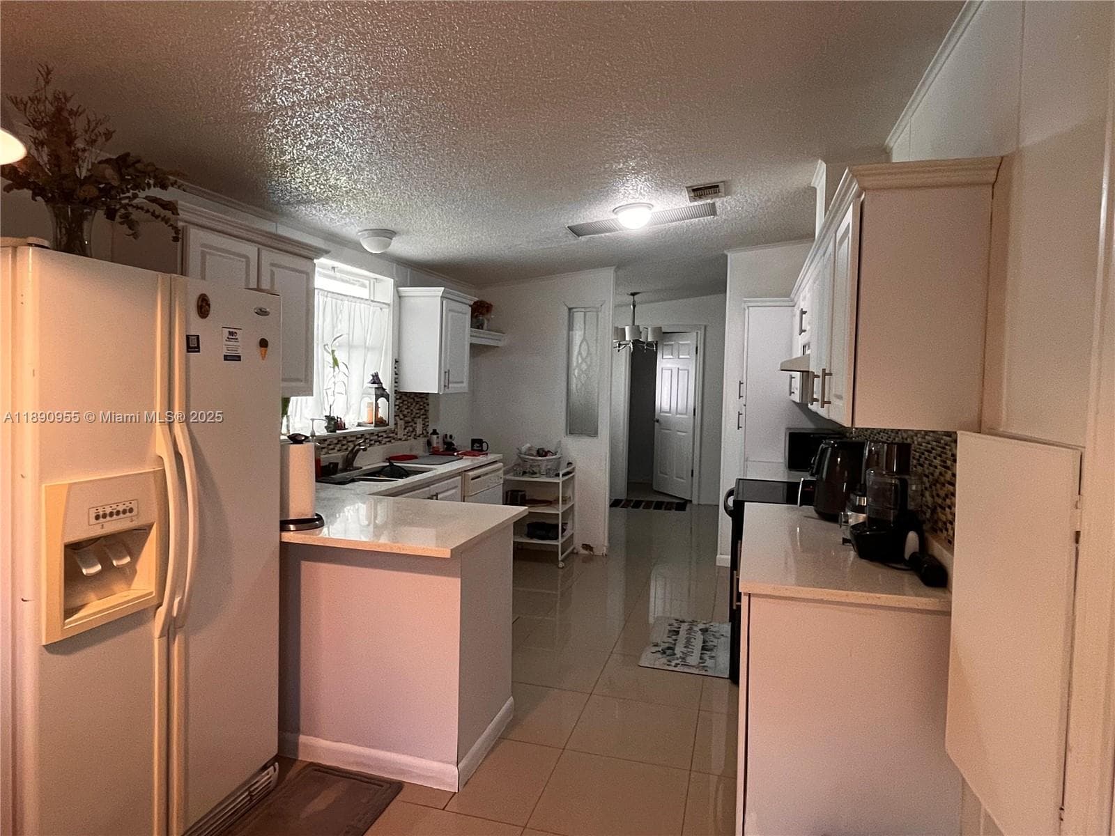 909 Sw 131 Way, Davie, FL 33325 photo 3