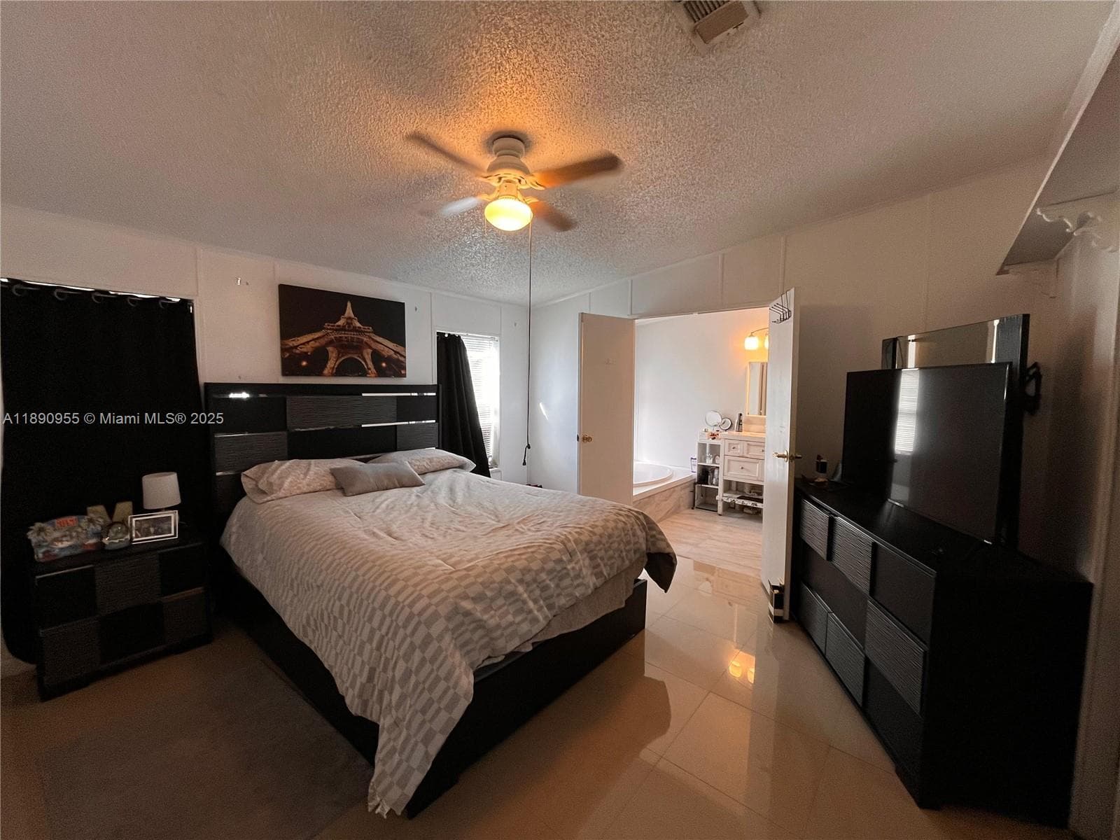 909 Sw 131 Way, Davie, FL 33325 photo 5