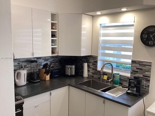 3133 S Ocean Dr # 118, Hallandale Beach, FL 33009 photo 2