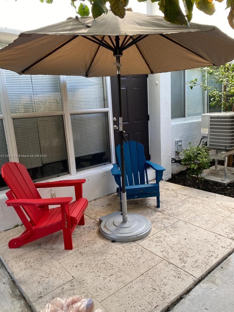 7435 Byron Ave, Miami Beach, FL 33141 photo 5