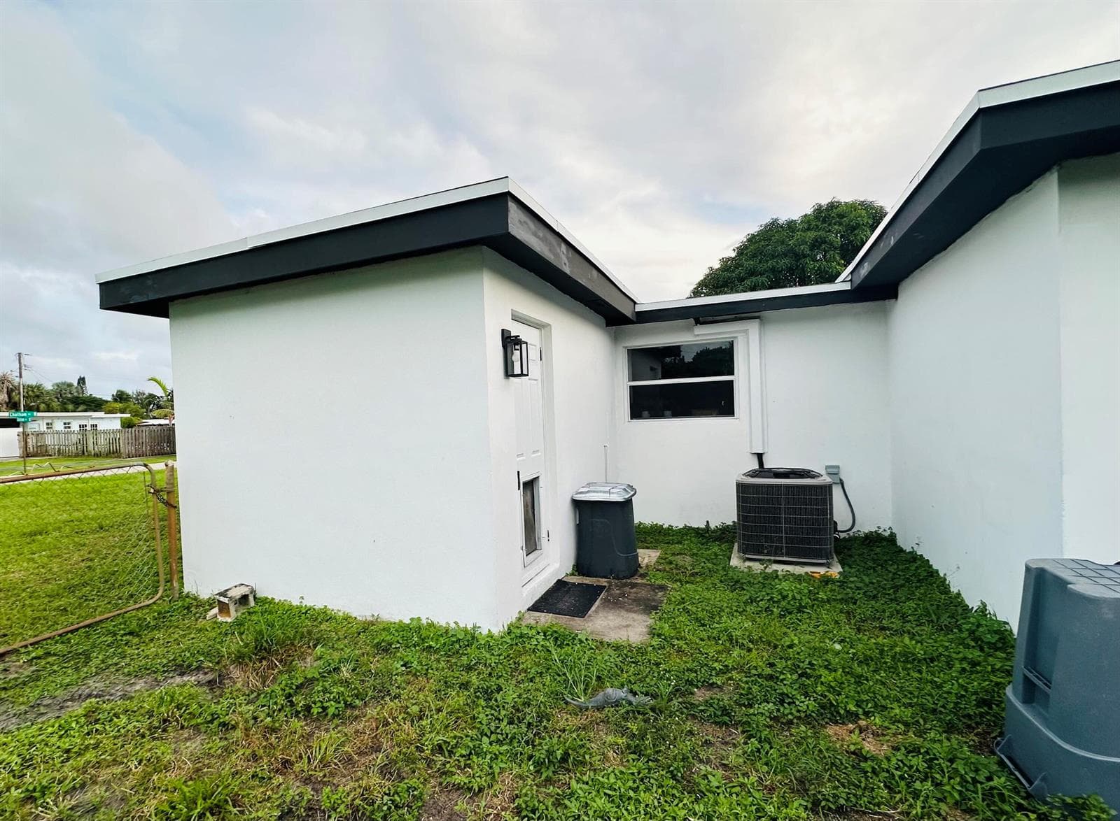 1865 W Chatham Road, West Palm Beach, FL 33415 photo 5