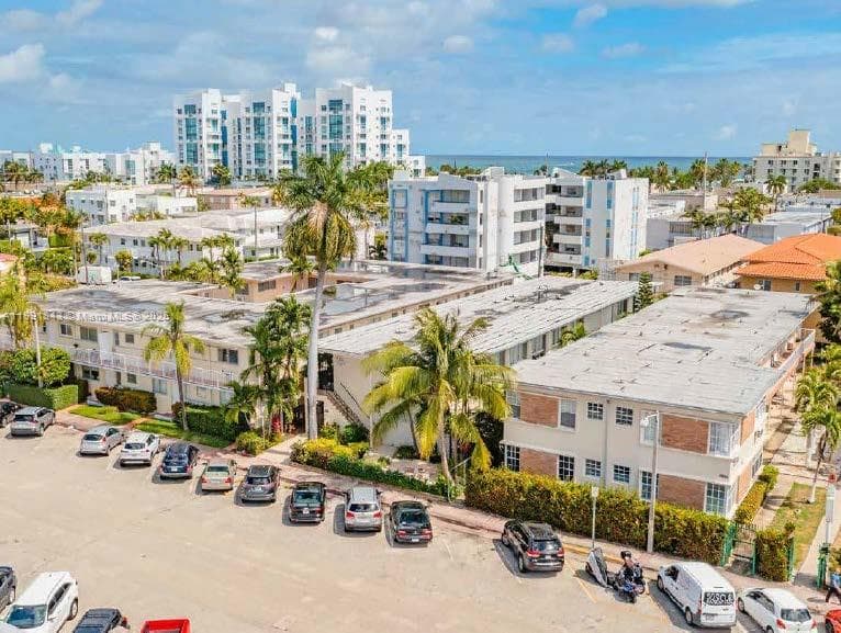 7435 Byron Ave, Miami Beach, FL 33141 photo 4