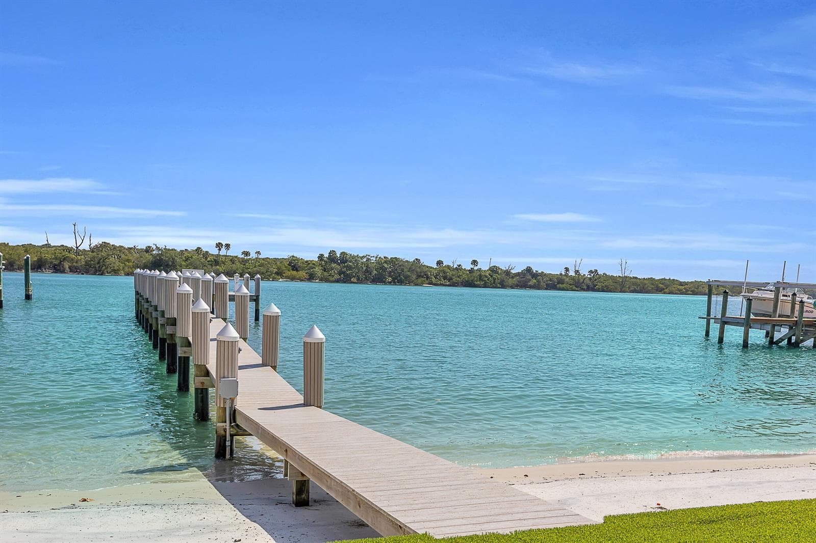 18119 SE Federal Highway, Jupiter, FL 33469 photo 2