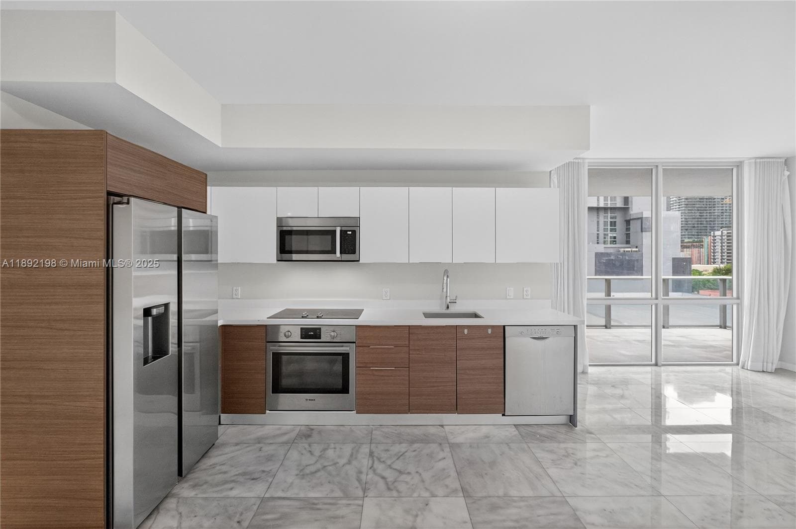 1010 SW 2nd Ave # 603, Miami, FL 33130 photo 3