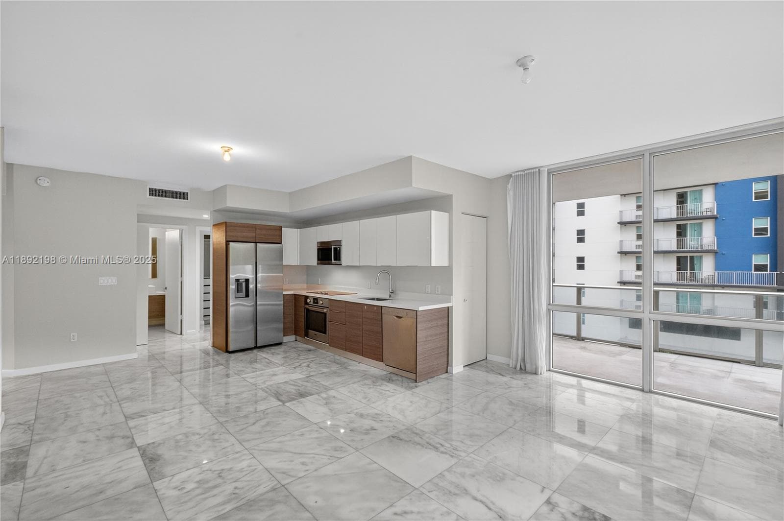 1010 SW 2nd Ave # 603, Miami, FL 33130 photo 5