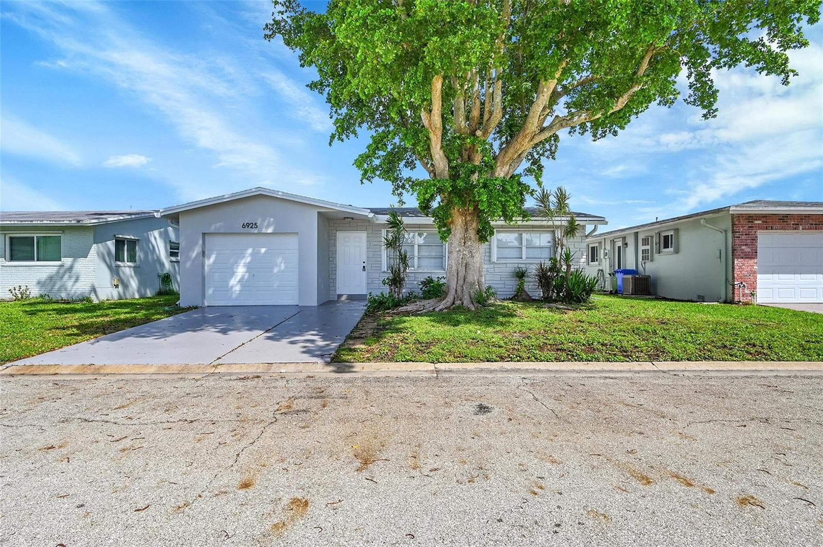 6925 NW 11th Street, Margate, FL 33063 photo 3