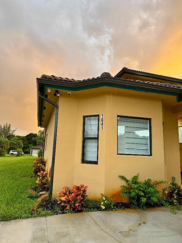 1641 NW 114th Avenue, Plantation, FL 33323 photo 2