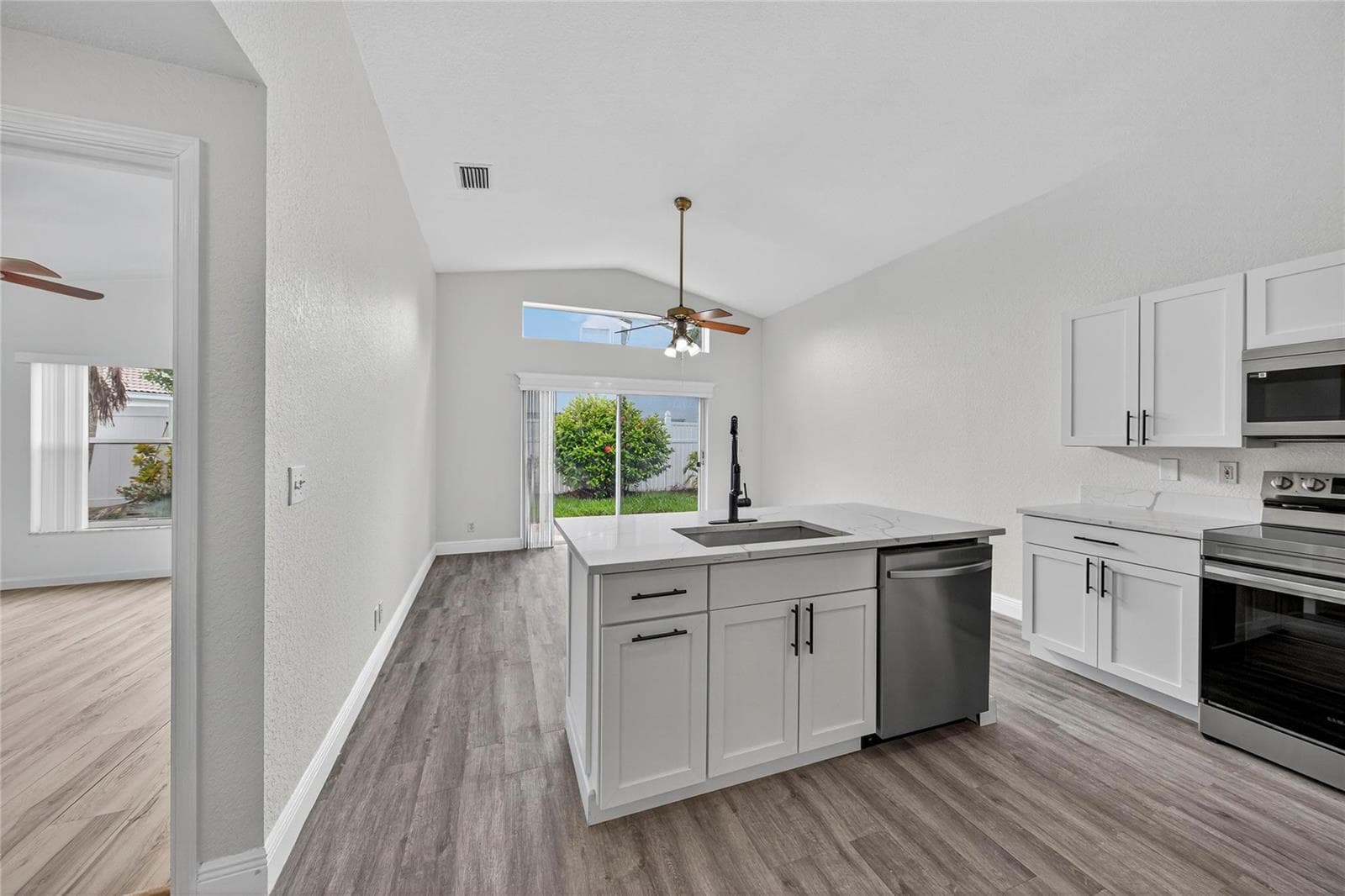 2424 SW 162nd Avenue, Miramar, FL 33027 photo 5