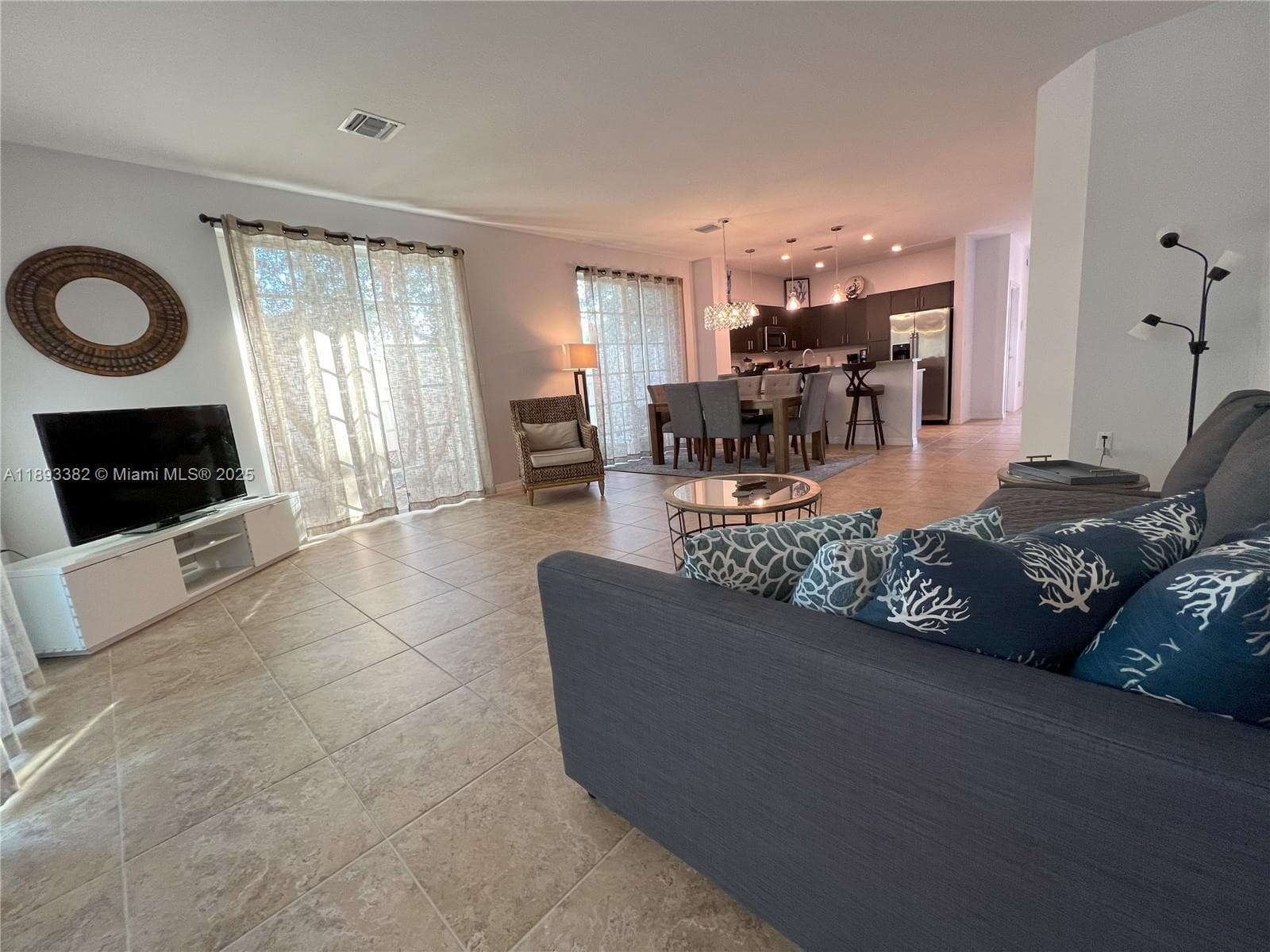 2361 SE 5th St, Pompano Beach, FL 33062 photo 3