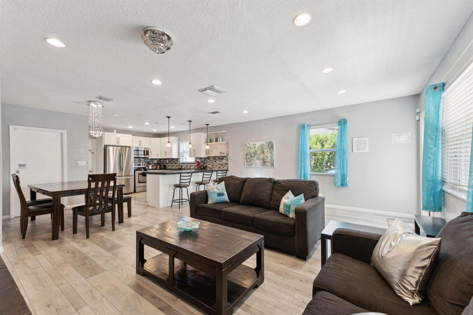 1631 N Andrews Square, Fort Lauderdale, FL 33311 photo 5