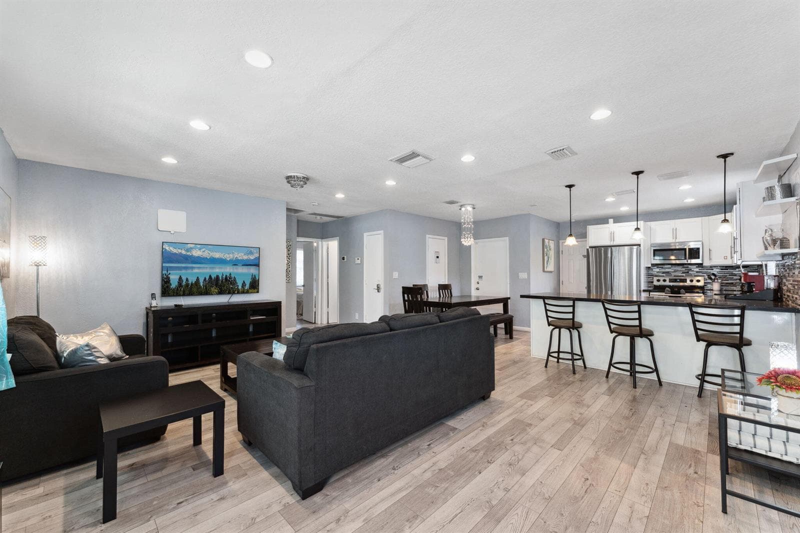 1631 N Andrews Square, Fort Lauderdale, FL 33311 photo 4