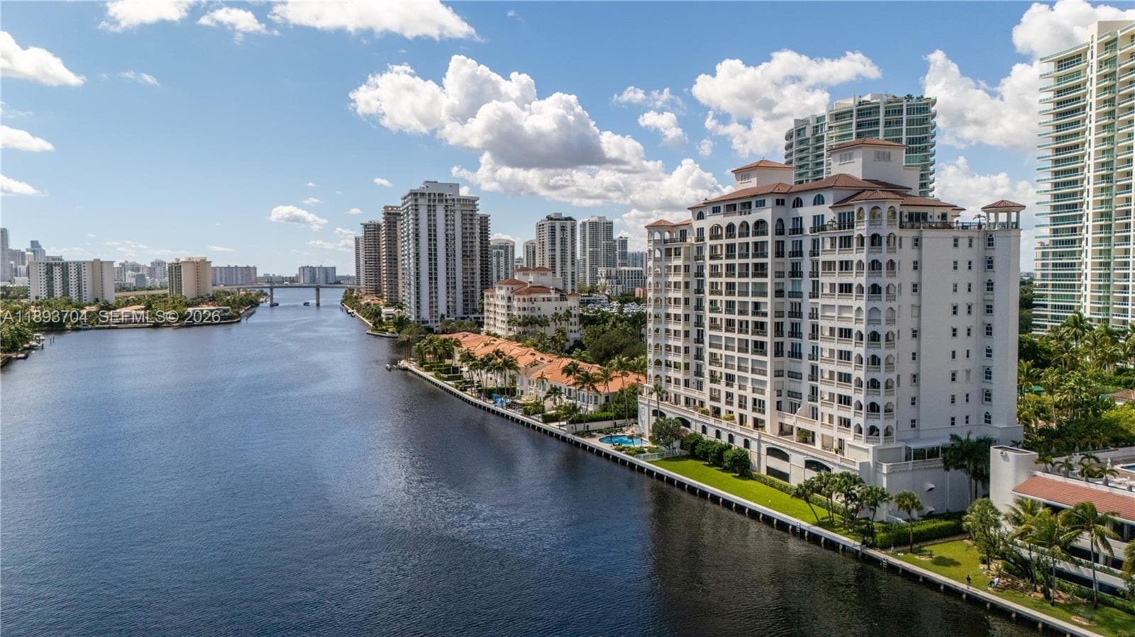 20165 NE 39th Pl # 303 & 204, Aventura, FL 33180