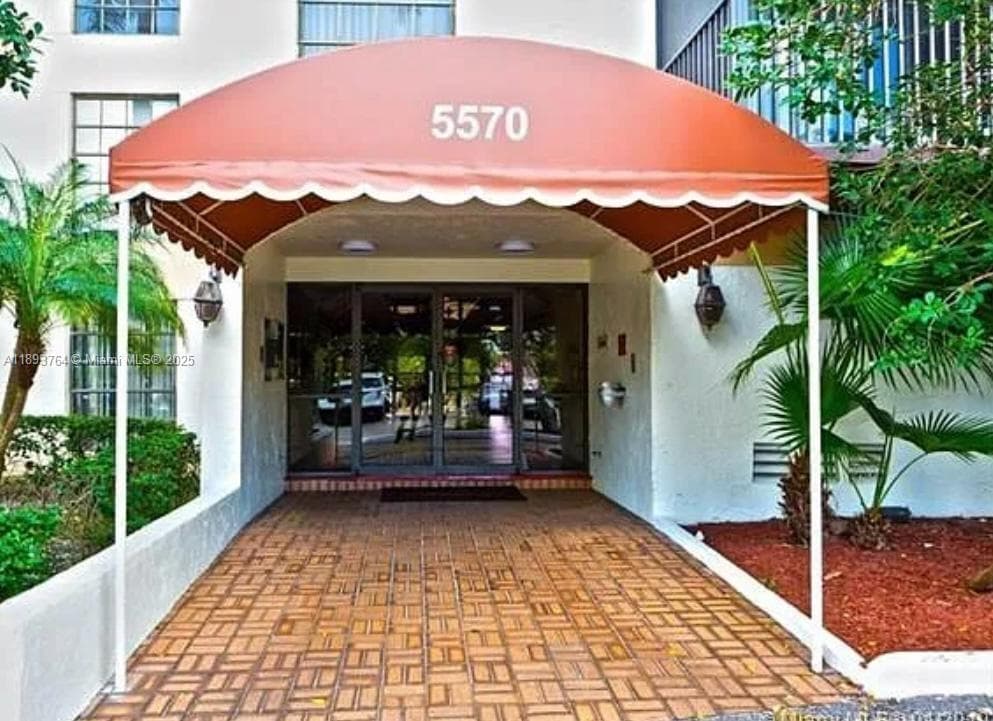 5570 NW 44th St # 312A, Lauderhill, FL 33319 photo 2