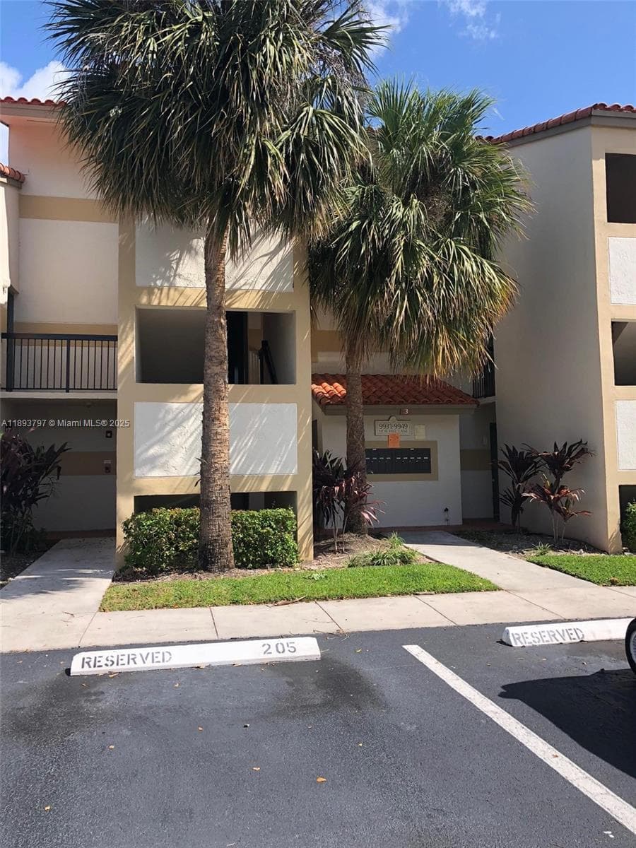 9861 Nob Hill Ct # 9861, Sunrise, FL 33351 photo 2