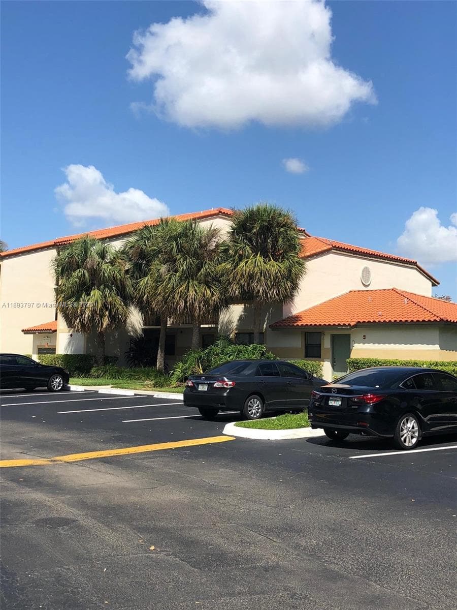 9861 Nob Hill Ct # 9861, Sunrise, FL 33351 photo 4