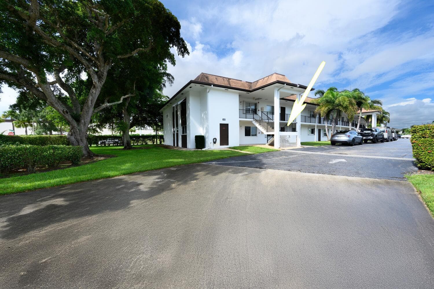 3075 Gardens East Drive # 14, Palm Beach Gardens, FL 33410 photo 2
