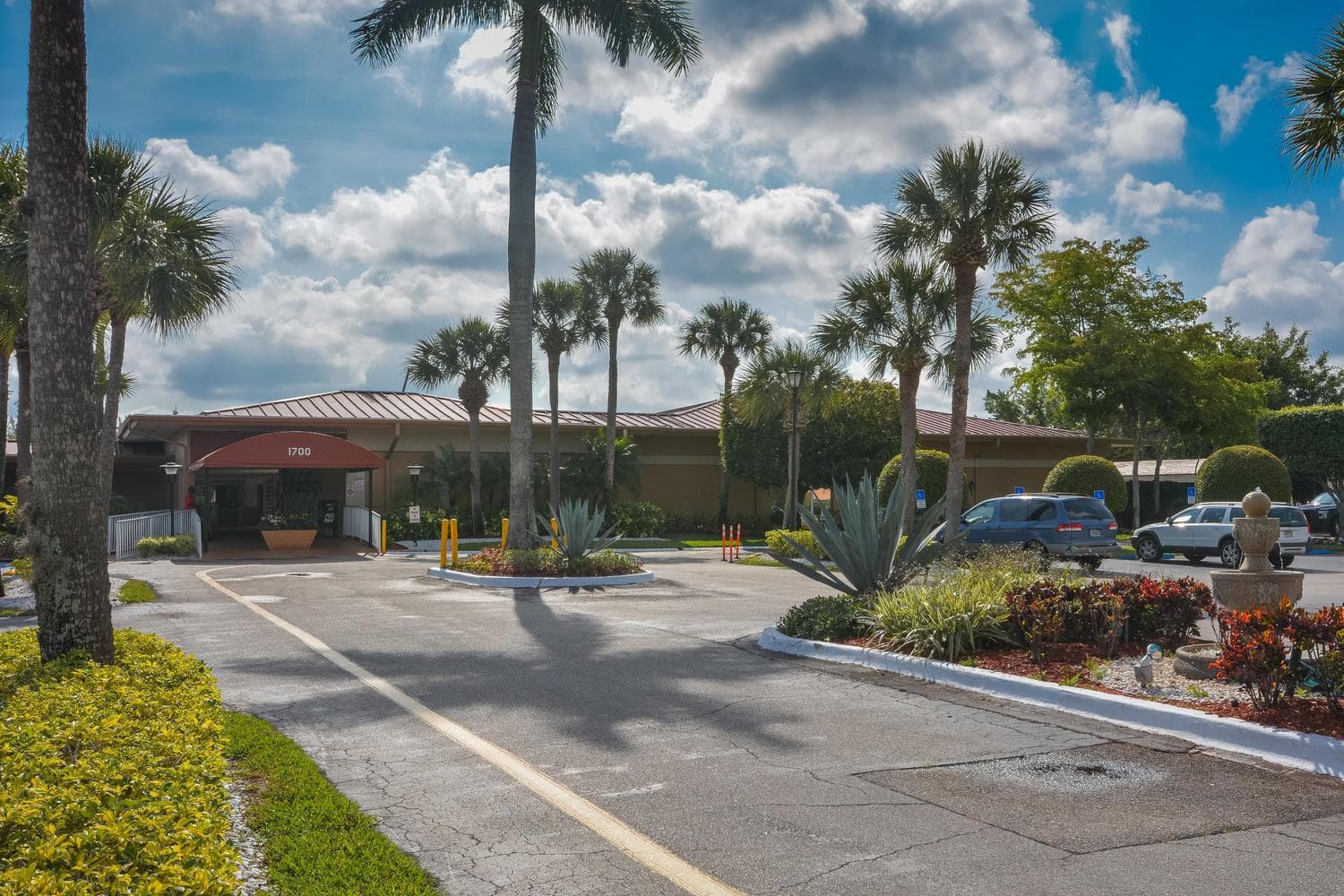 477 Lake Dora Drive, West Palm Beach, FL 33411 photo 4