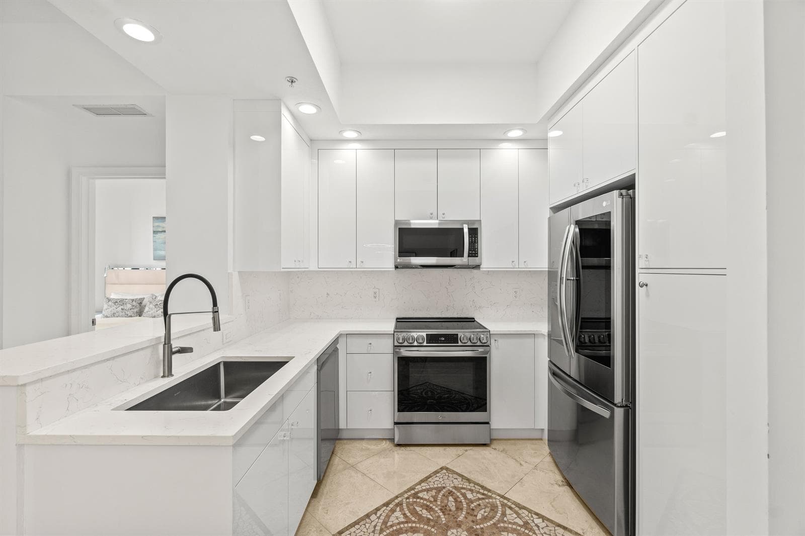 701 S Olive Avenue # 1014, West Palm Beach, FL 33401 photo 2