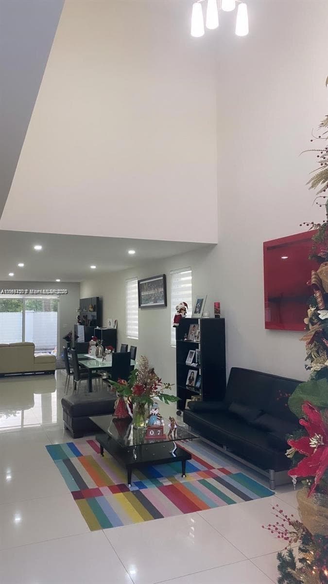9880 NW 74th Ter, Doral, FL 33178 photo 2