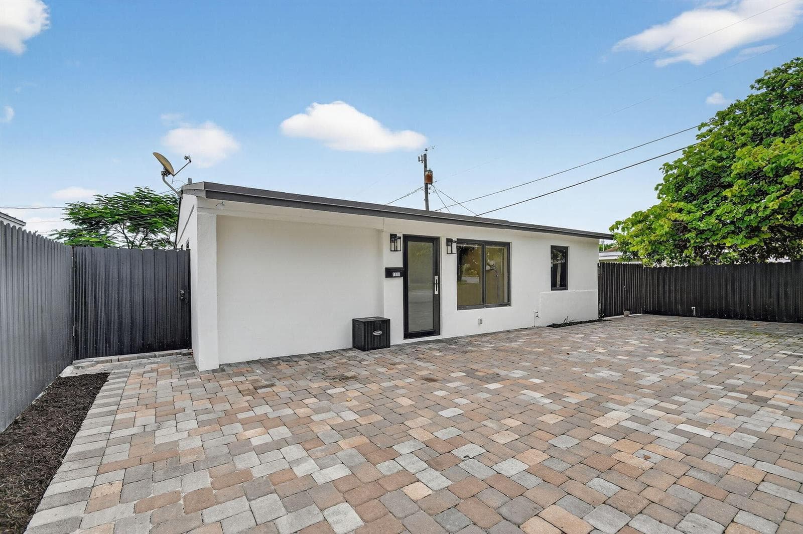 5008 Parker Avenue, West Palm Beach, FL 33405 photo 2