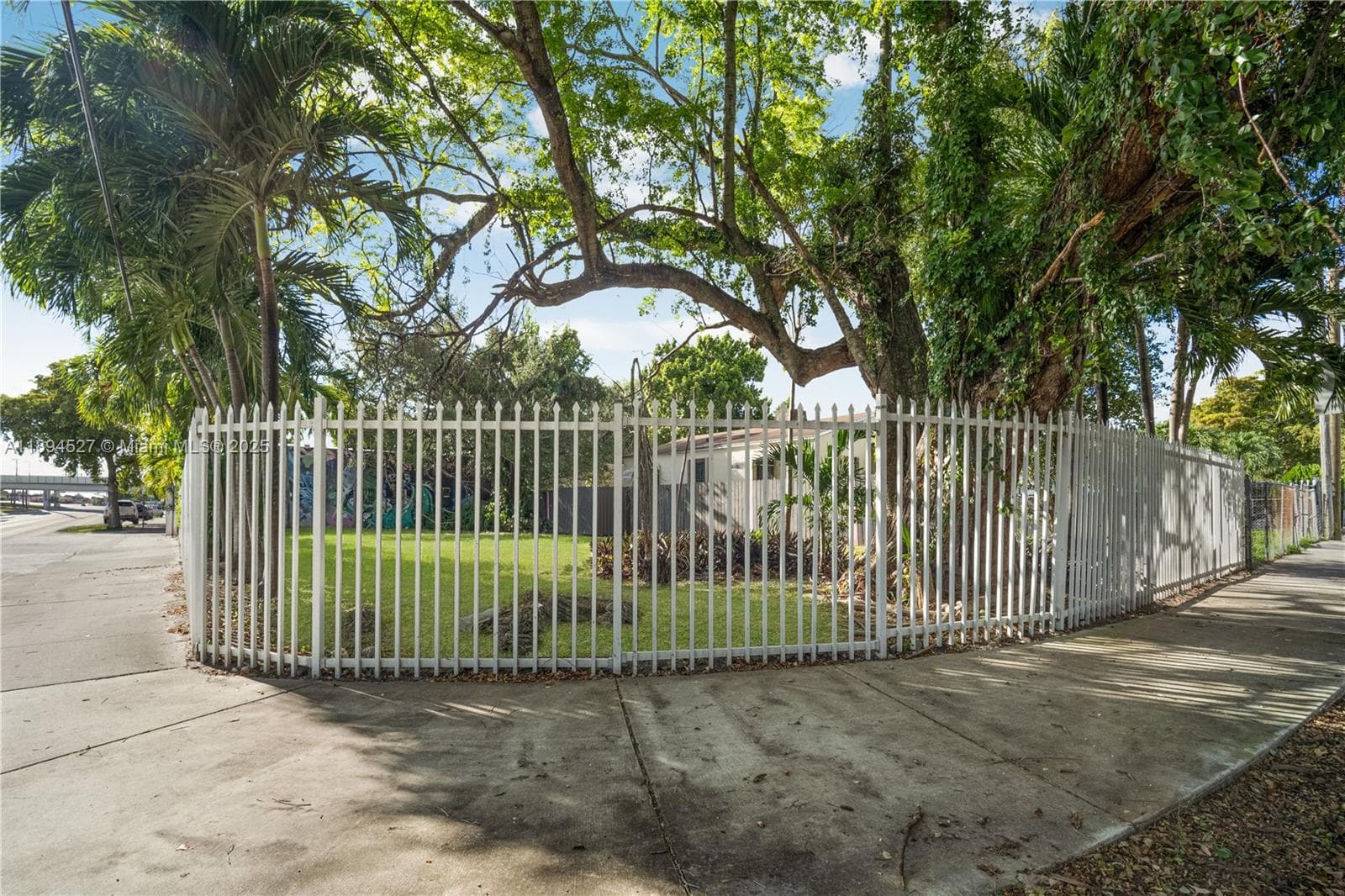 2900 NW 11th Ave, Miami, FL 33127